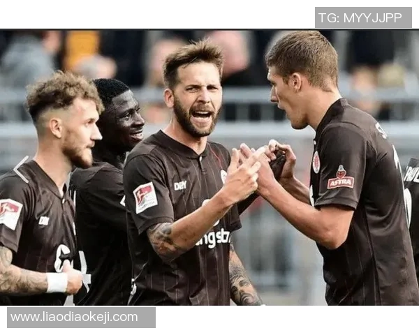 德乙基尔与圣保利激战在即谁能在这场对决中笑到最后